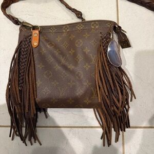 Louis Vuitton crossbody